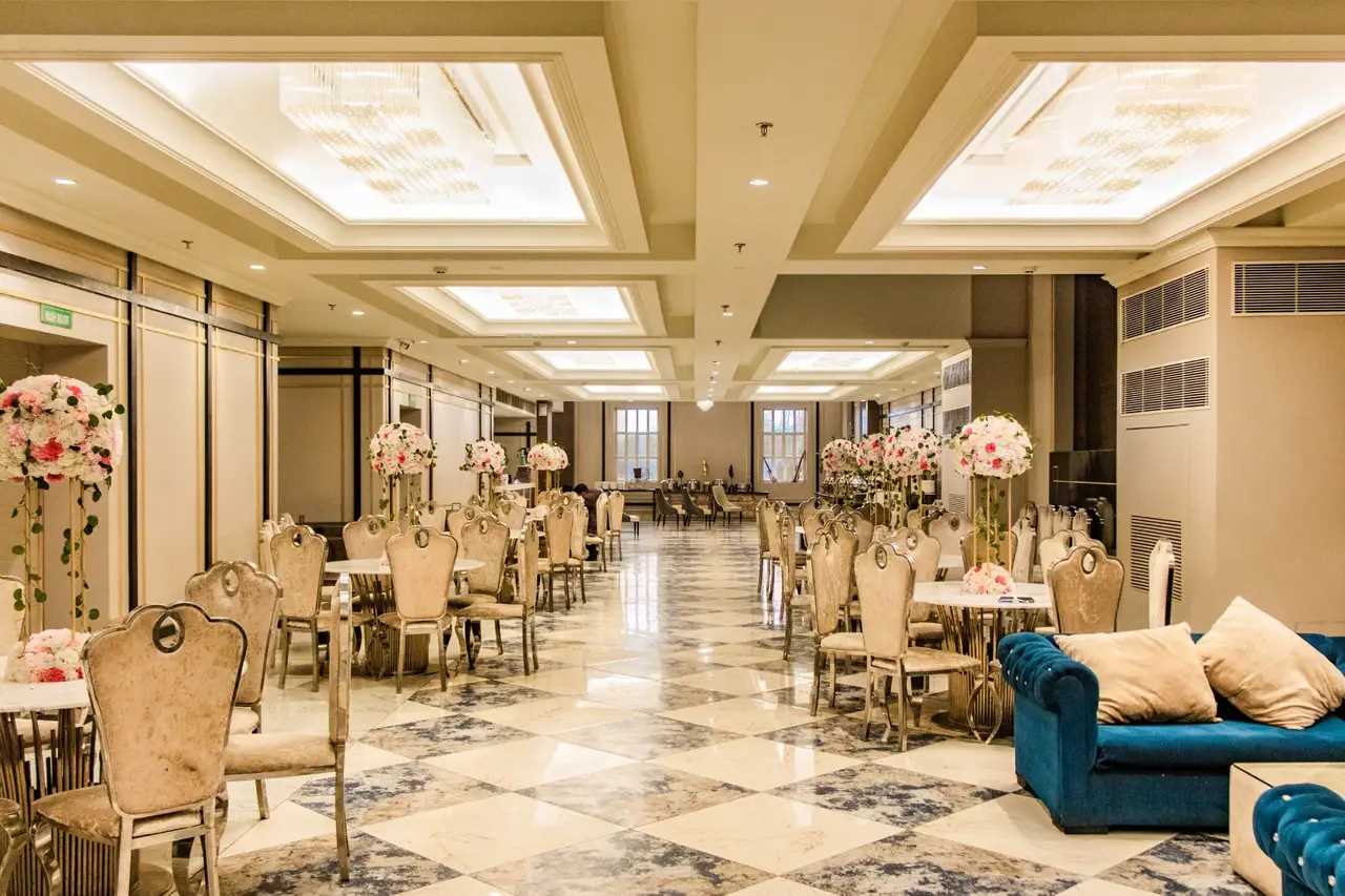 The Tivoli Royal Court